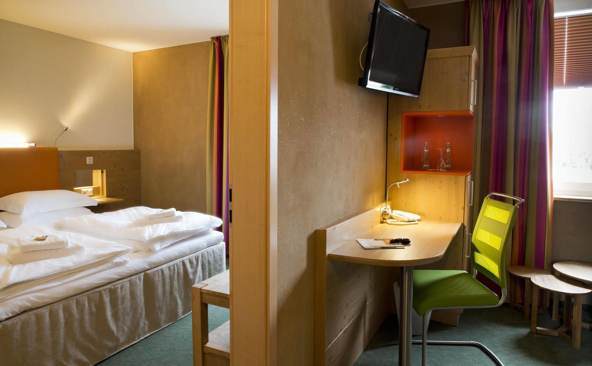 Sonn'Idyll Hotel & Saunalandschaft Rathenow Exterior foto